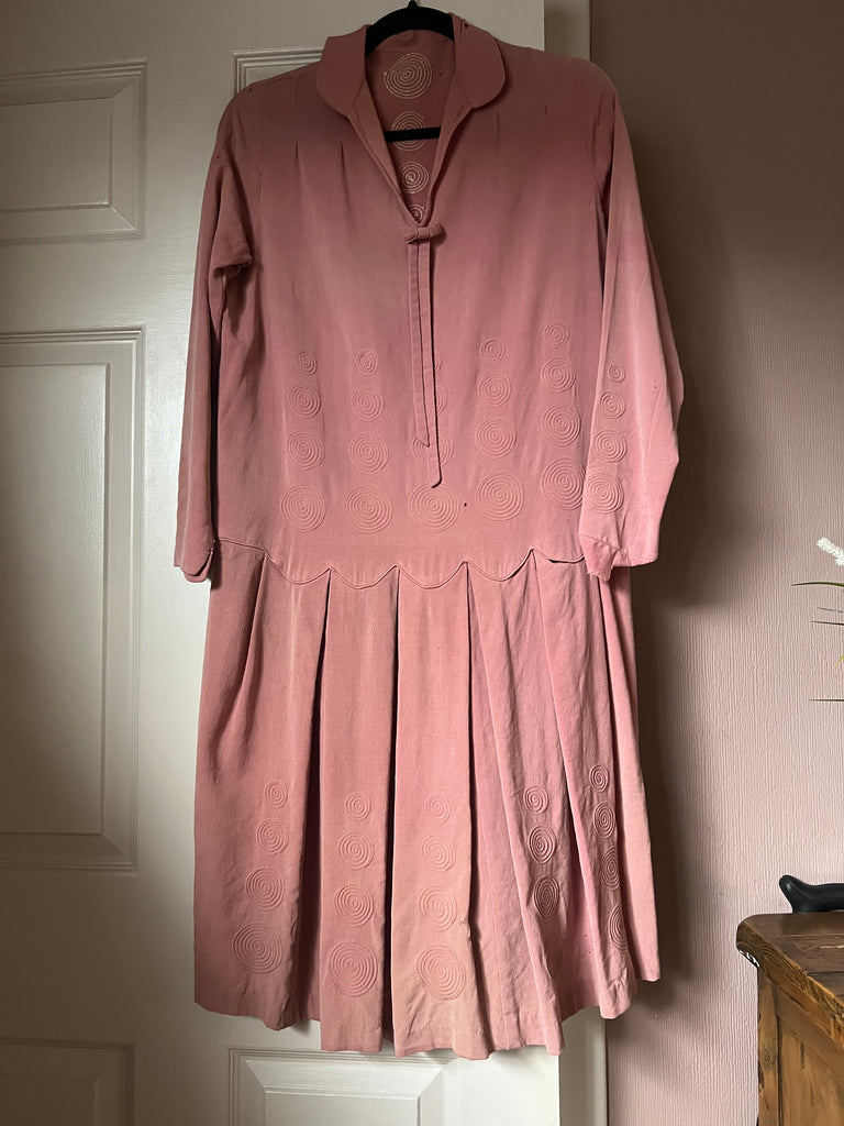 Transforming a Vintage 1920s Dress ? Here's how we're going about it. | Marilyn's Vintage Online Transforming a Vintage 1920s Dress ? Here's how we're going about it. | Marilyn's Vintage Online
