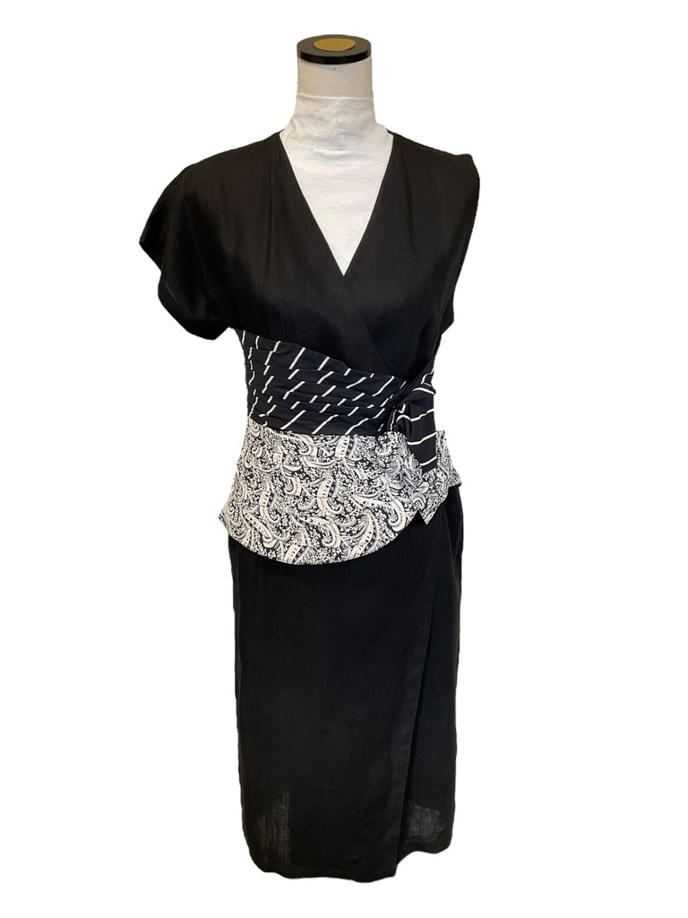 Gianni Versace Black Linen Cocktail Dress with Draped Sash Detail 19 | Marilyn's Vintage Online Gianni Versace Black Linen Cocktail Dress with Draped Sash Detail 19 | Marilyn's Vintage Online
