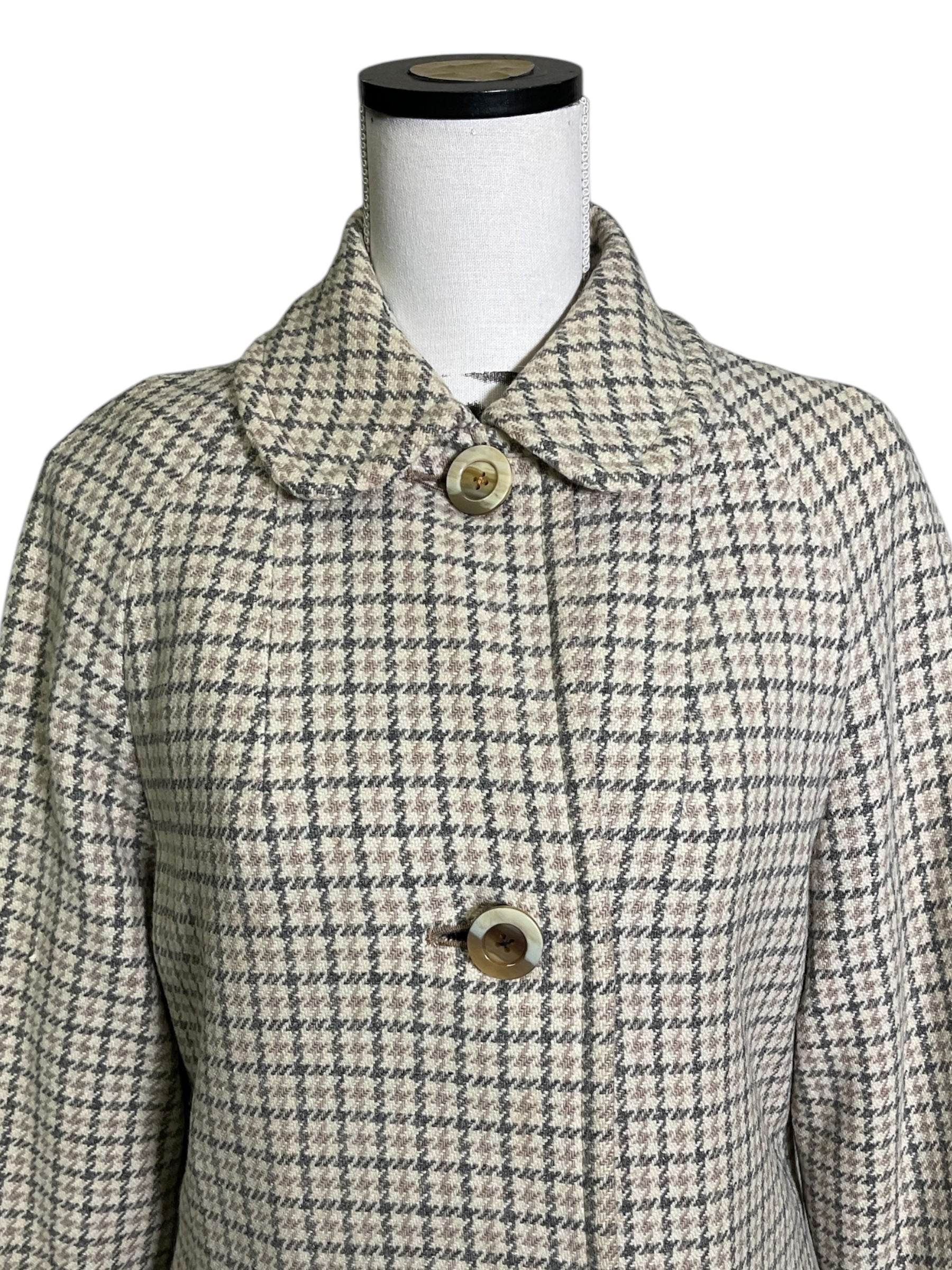 Vintage Aquascutum Check Wool Coat – A Timeless British Classic
